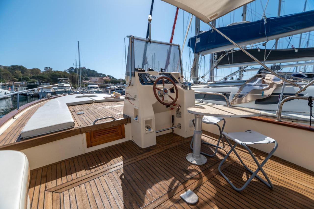 Hebergements Bateaux A Quai Bateau-hôtel Porquerolles