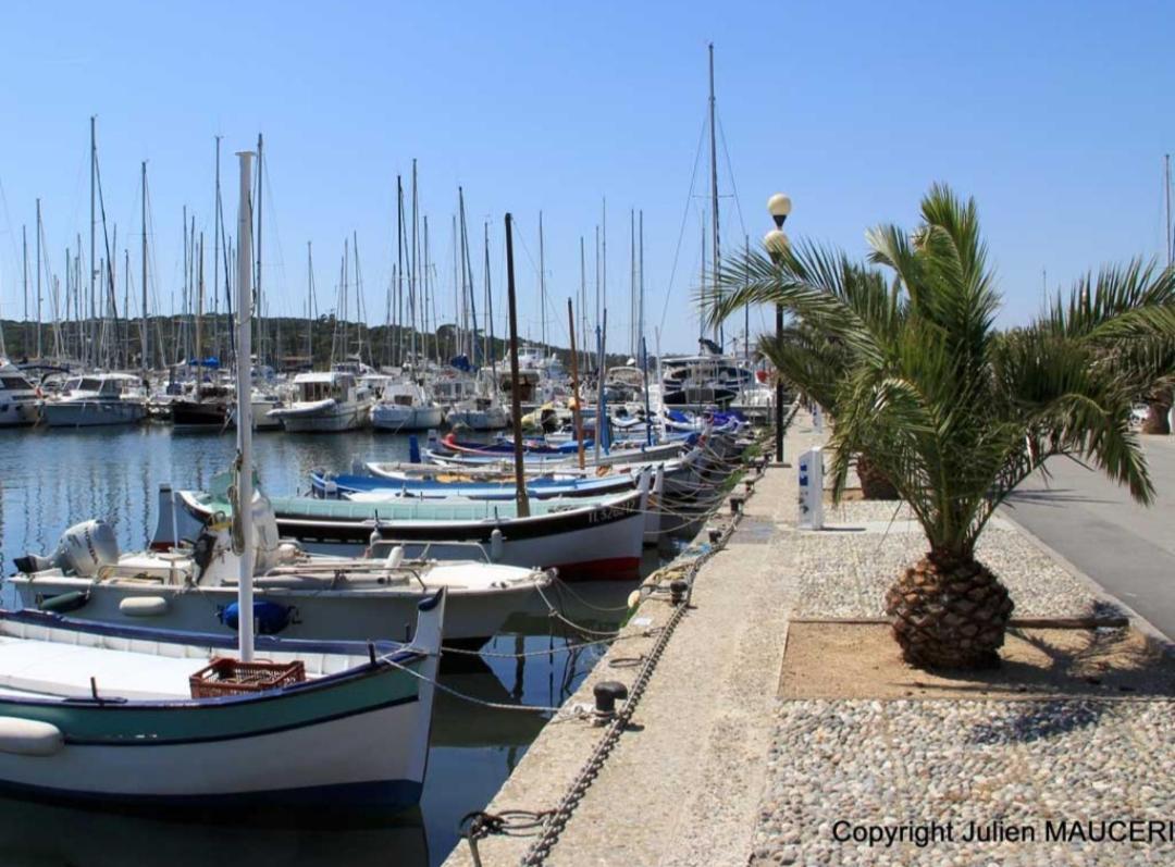 Hebergements Bateaux A Quai Bateau-hôtel Porquerolles